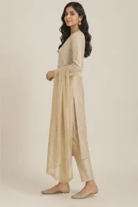 Noori champagne festive set